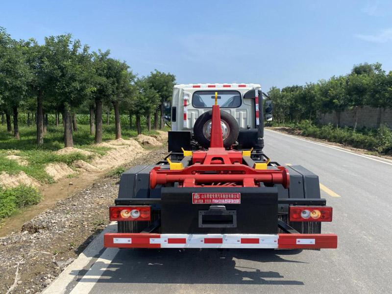 福田帝宏牌YTH5042ZXX6BJ型车厢可卸式垃圾车