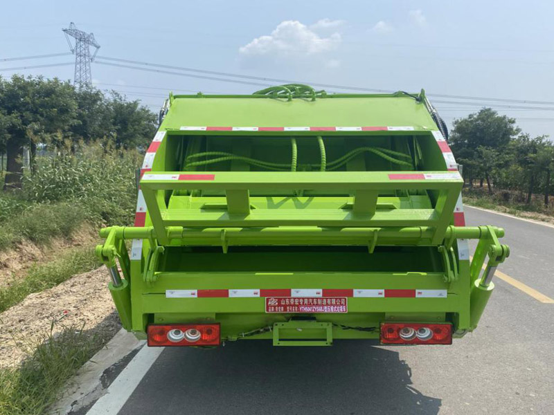 福田4立方蓝牌压缩式垃圾车